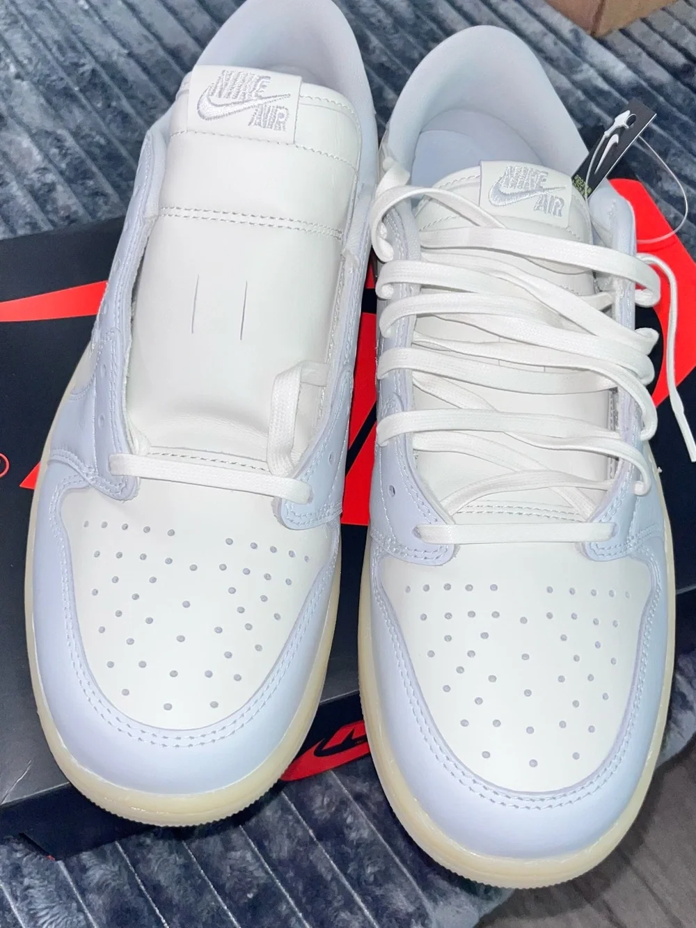 NWT nib 11 floral Jordan Air Jordan 1 Retro Low OG Sail/Off White/Coconut Milk